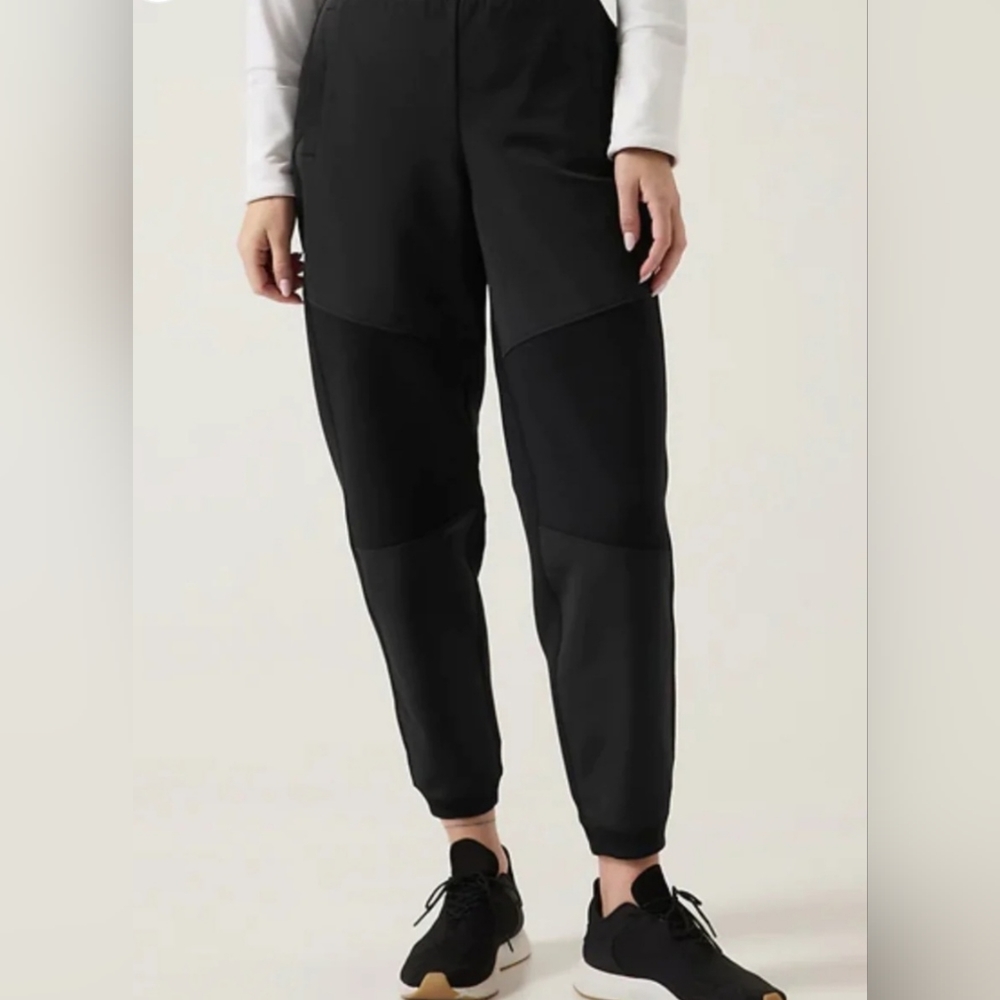 Athleta Get Set Hybrid Joggers NWT Size Medium - Picture 2 of 11